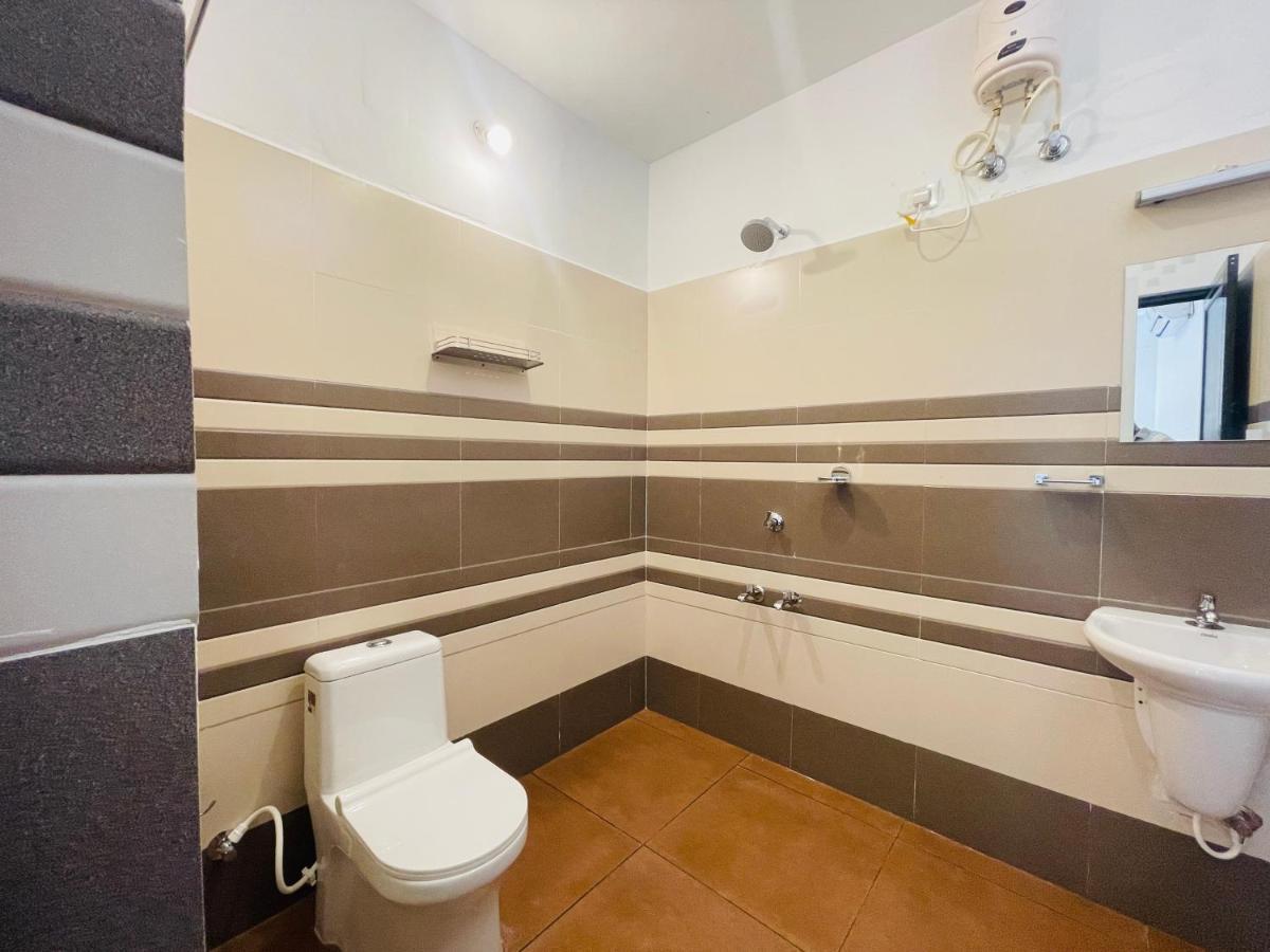 Prakruthi Residency Munroeisland Apartment Mundrothuruth Bagian luar foto