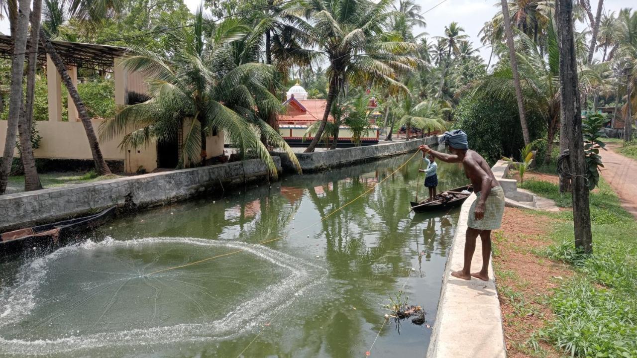 Prakruthi Residency Munroeisland Apartment Mundrothuruth Bagian luar foto