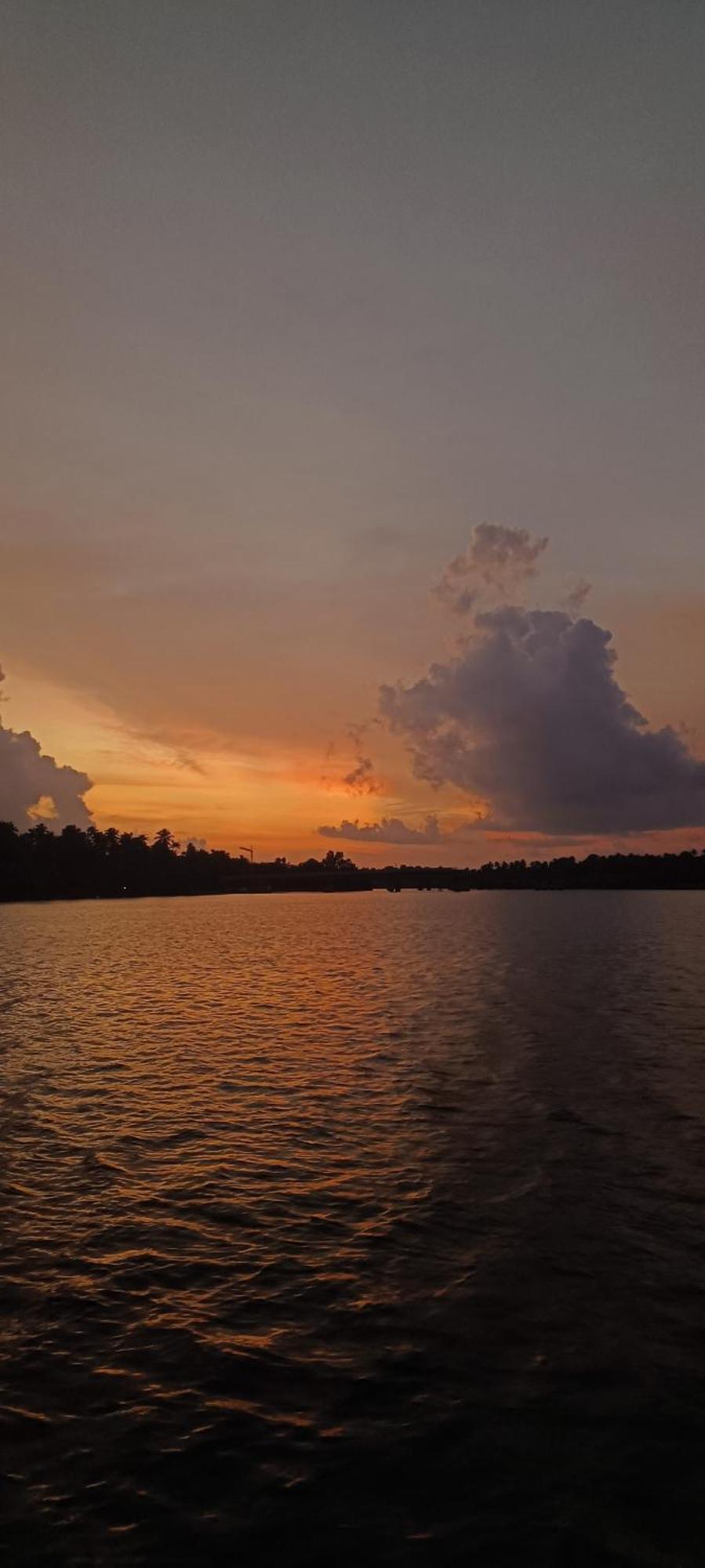 Prakruthi Residency Munroeisland Apartment Mundrothuruth Bagian luar foto