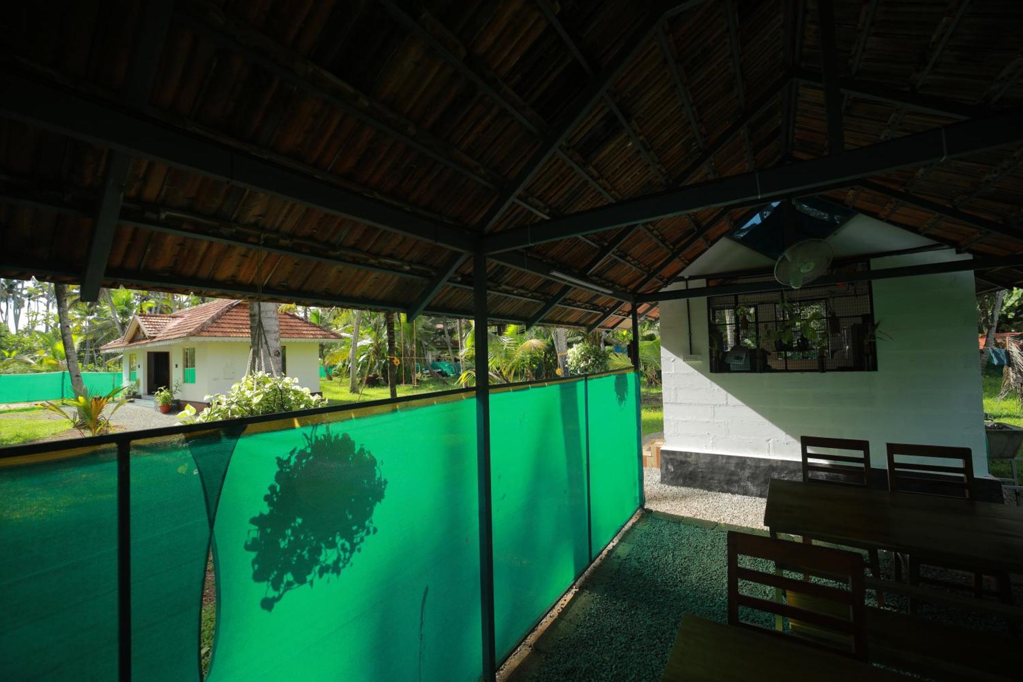 Prakruthi Residency Munroeisland Apartment Mundrothuruth Bagian luar foto