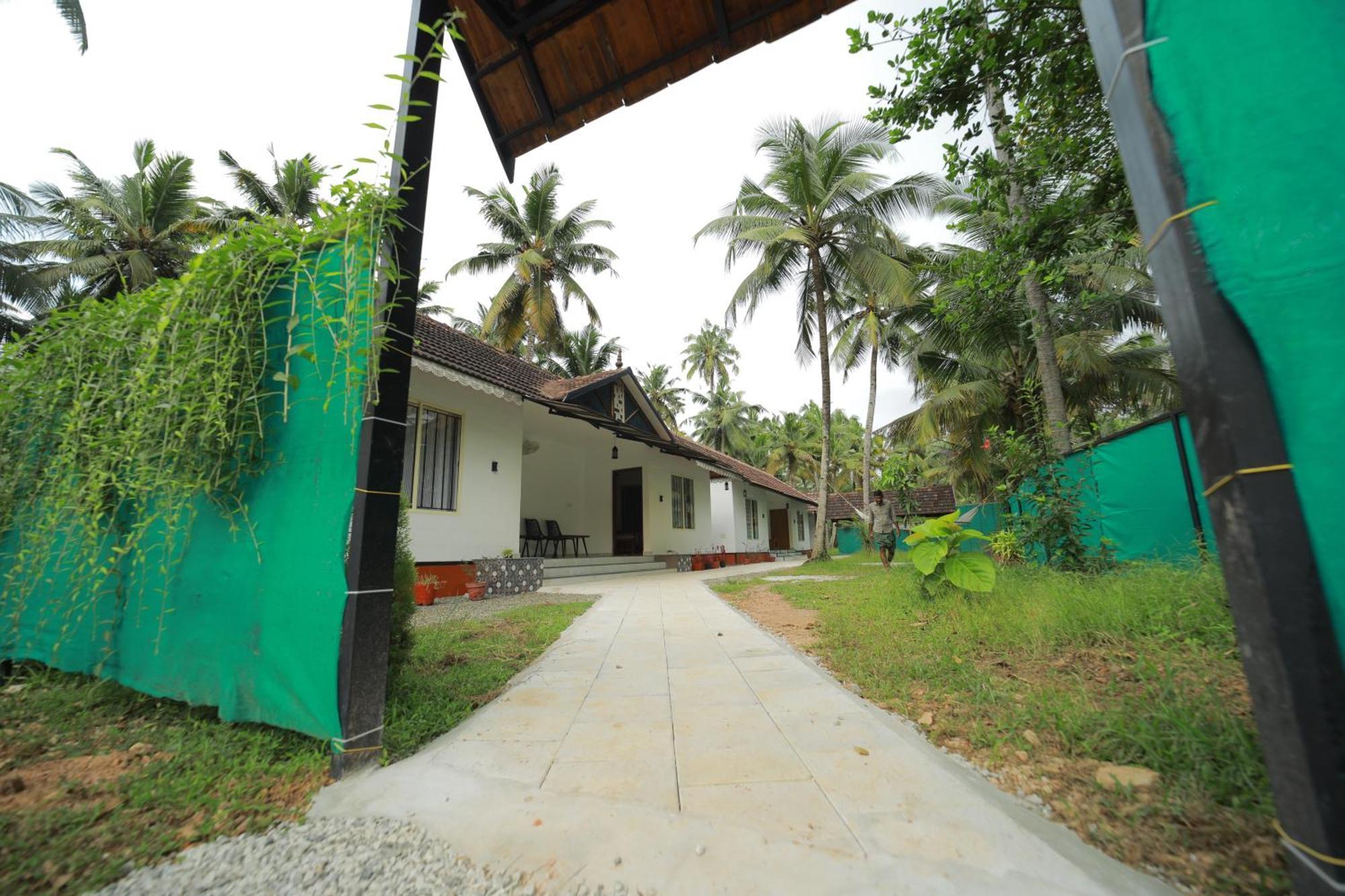 Prakruthi Residency Munroeisland Apartment Mundrothuruth Bagian luar foto